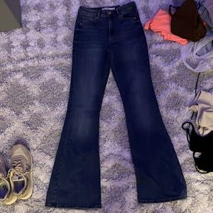 garage jeans. comfy and stretchy. high waisted